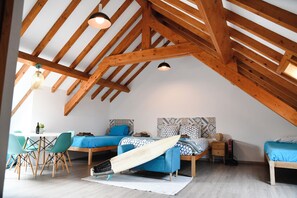 Comfort Loft, Air conditioning, Beachside | 1 bedroom, desk, laptop workspace, soundproofing - Go4surf Beachlofts (Peniche)