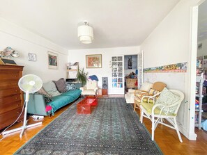 Smart TV, books, music library, stereo