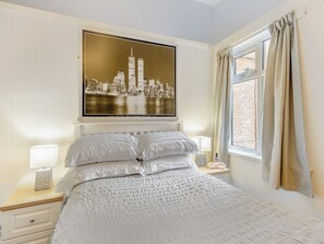 3 bedrooms, free WiFi, bed sheets