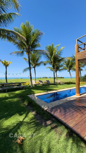 Property grounds - House 4 suites, swimming pool, views of the sea and golf course. Turtle Beach  (Trancoso)