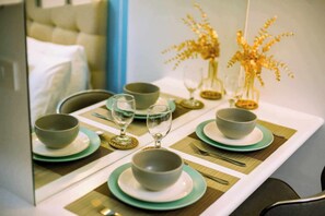 Comfort Condo, 1 Bedroom, Kitchen, City View | In-room dining - Ethan's Crib at Azure North (San Fernando)