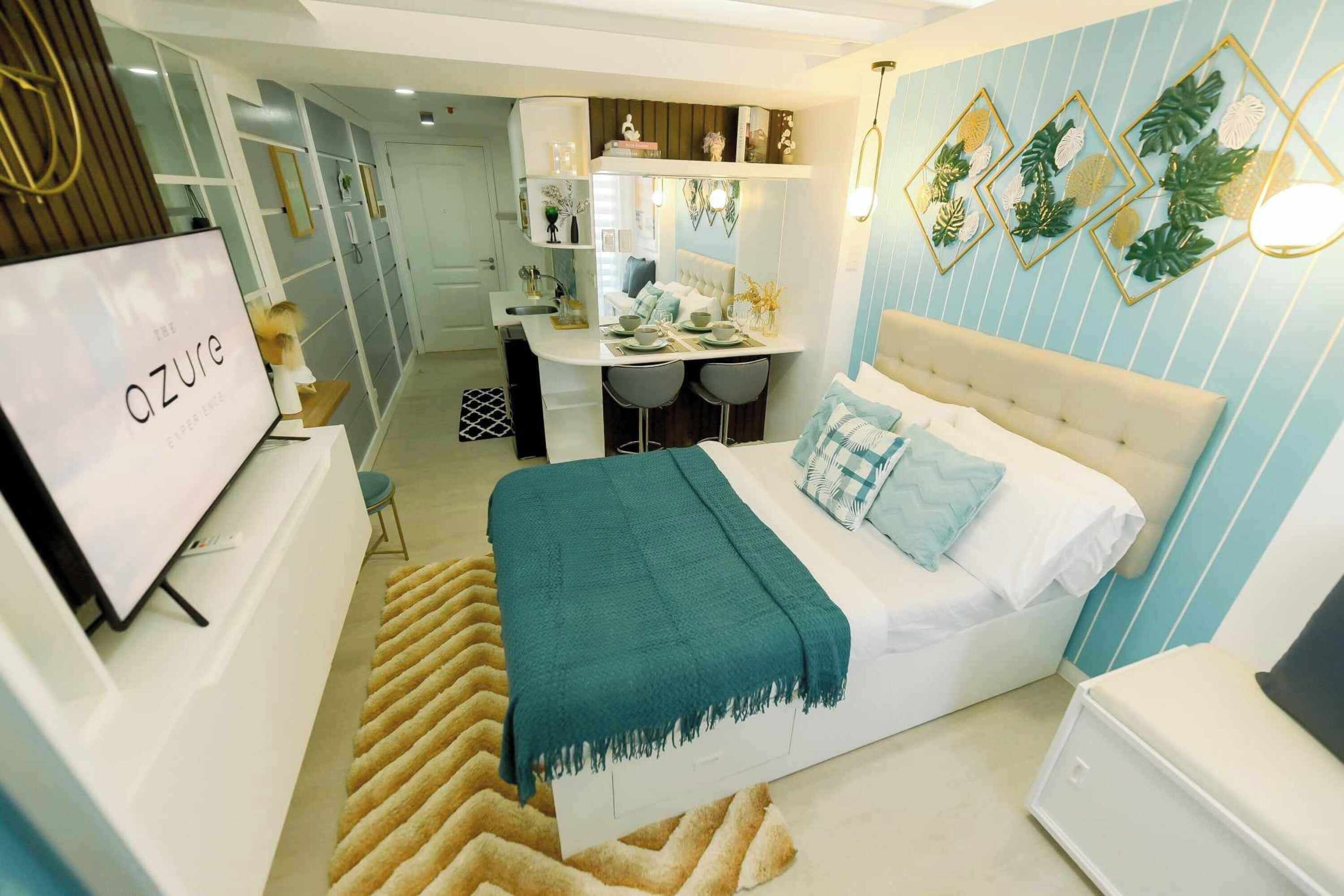 1 bedroom, individually decorated, individually furnished