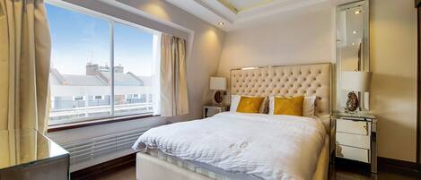 Family Apartment, 4 Bedrooms