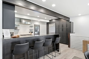 Private kitchen - Peak of Park Ave By Park City Vacations (Park City)