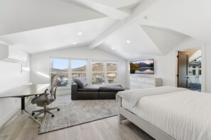 Free WiFi, bed sheets - Peak of Park Ave By Park City Vacations (Park City)