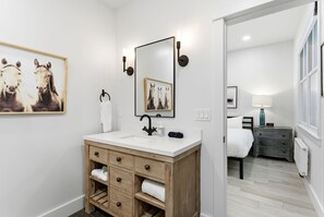 House | Bathroom - Peak of Park Ave By Park City Vacations (Park City)