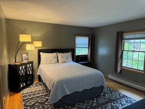 4 Schlafzimmer, Bügeleisen/Bügelbrett, kostenloses WLAN, Bettwäsche
