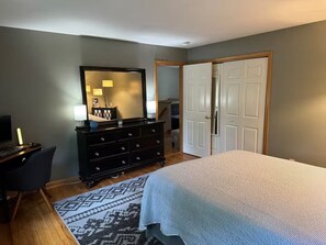 4 Schlafzimmer, Bügeleisen/Bügelbrett, kostenloses WLAN, Bettwäsche