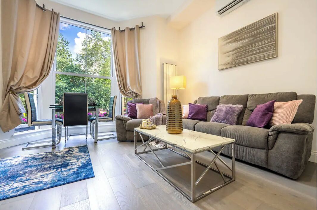 Apartamento exclusivo, 3 quartos | Área de estar