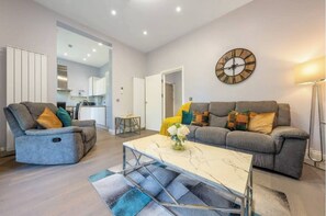 华丽公寓, 2 间  卧室 | 起居区