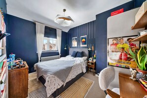 2 dormitorios, tabla de planchar con plancha, wifi gratis y ropa de cama