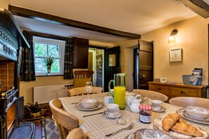 Dining - Spring Cottage (Endon)
