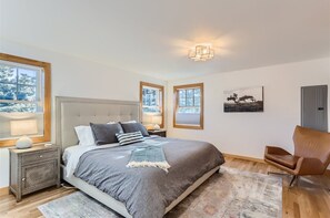 3 chambres, bureau, fer et planche à repasser, Wi-Fi gratuit