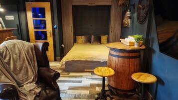 1 bedroom, desk, iron/ironing board, free WiFi