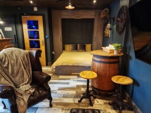 1 habitación, escritorio, tabla de planchar con plancha y wifi gratis