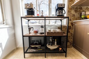 Interior - Sunny, quiet house - easy access to downtown, Red Rocks, and mountains. (Lakewood)