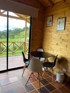 Dining - Altozano Cabañas (Guatavita)