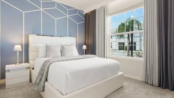 5 slaapkamers, een strijkplank/strijkijzer, wifi, beddengoed