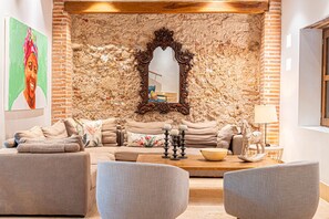 Nhà | 4 phòng ngủ 