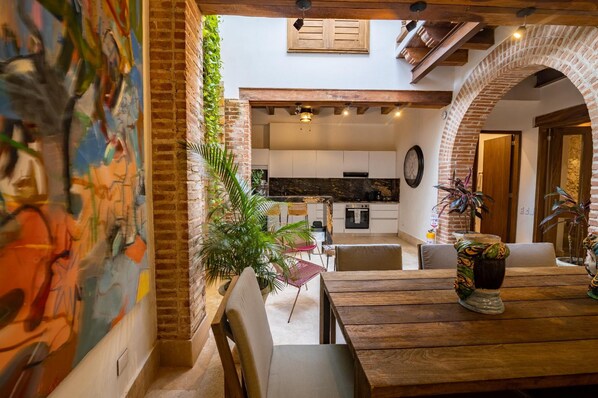 4 عدّة غرف نوم