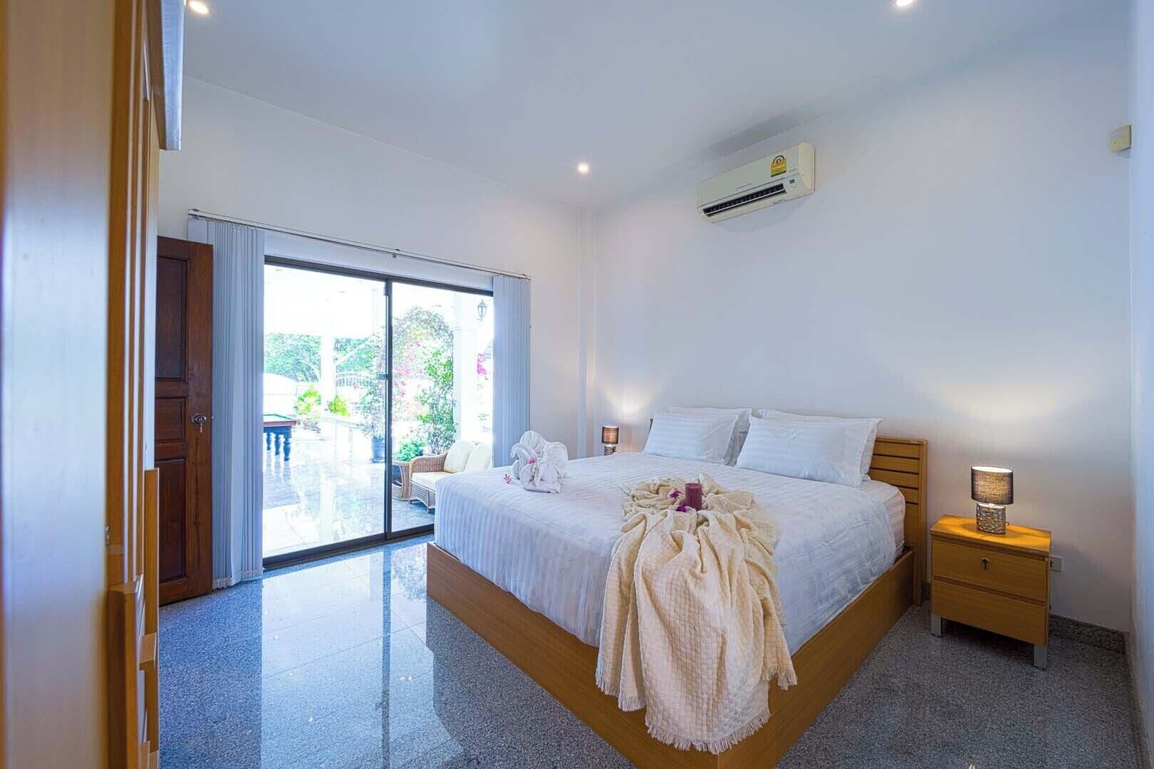 Exclusive Villa, Pool View | 3 bilik tidur, seterika/papan seterika, Wi-fi percuma, cadar katil 