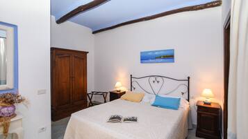 Hochwertige Bettwaren, Daunenbettdecken, individuell dekoriert