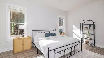 3 chambres, fer et planche à repasser, lit parapluie, Wi-Fi