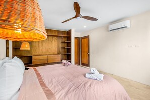 6 bedrooms, iron/ironing board, WiFi, bed sheets