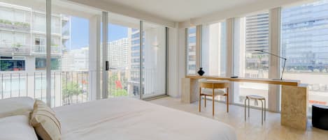 Luxury Apartment, Balcony, City View