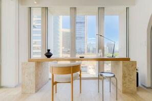 Apartamento superluxo, sacada, vista para a cidade | Vista para a cidade