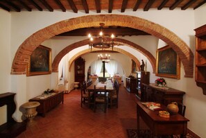 Dining - Villa in Monticchiello with 7 bedrooms sleeps 14 (Monticchiello)