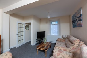 Superior House, 3 Bedrooms | Living area | 36-inch flat-screen TV with cable channels