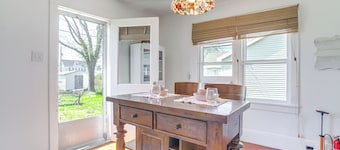 Pet-Friendly Smith Island Cottage w/ Golf Cart!