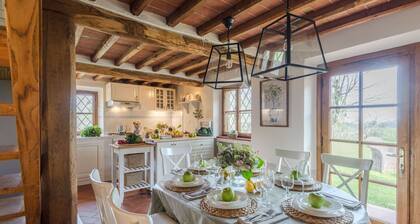 Charming Farmhouse with Private Pool and View in Lucca