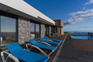 Villa | 3 bedrooms, soundproofing, iron/ironing board, Internet