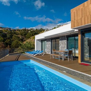 Villa | 3 habitaciones, insonorización y tabla de planchar con plancha 