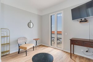 Apartment | 2 bedrooms, soundproofing, Internet