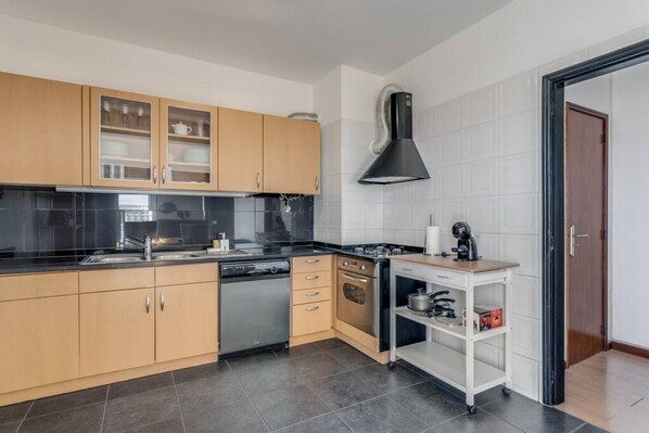 Apartment | Desk, iron/ironing board, Internet