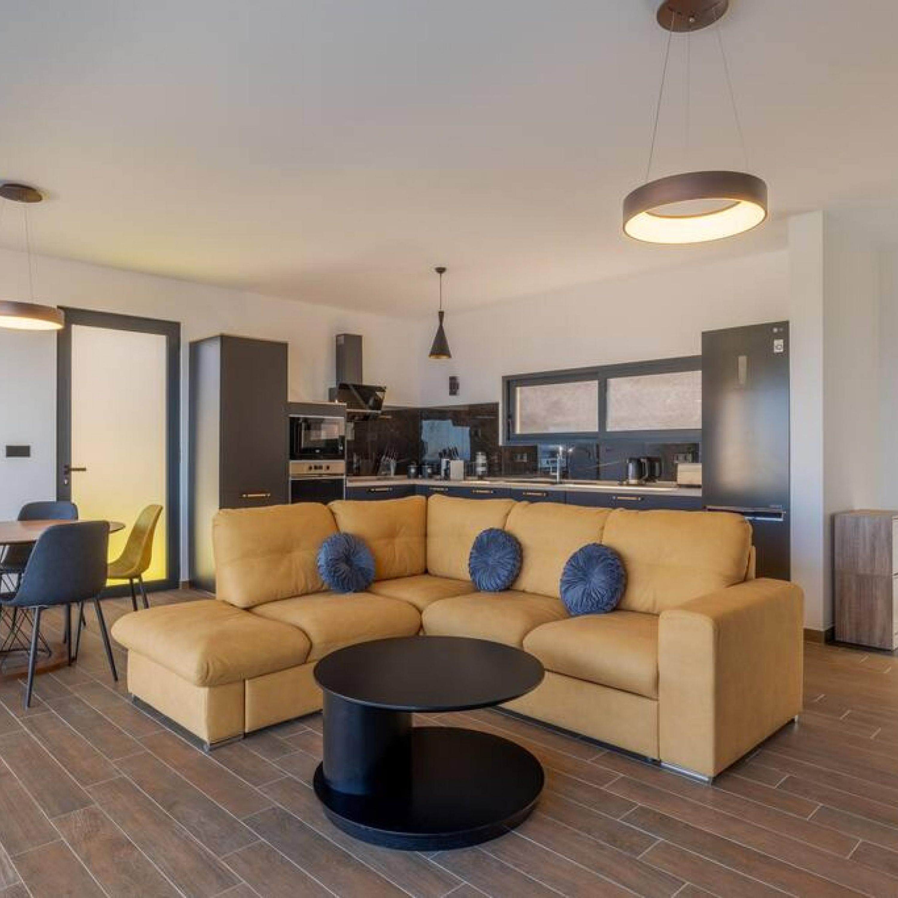 วิลล่า | 2 ห้องนอน, ห้องเก็บเสียง, เตารีด/โต๊ะรีดผ้า, อินเทอร์เน็ตความเร็วสูง