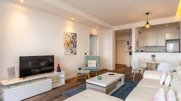 Apartment, Smoking | 1 bedroom, Internet