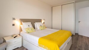 Casa, para fumadores | 1 habitación y internet 
