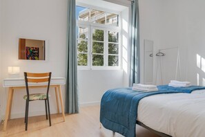 House | 4 bedrooms, desk, soundproofing, iron/ironing board - Casa Estufa 25 in Funchal (Funchal)