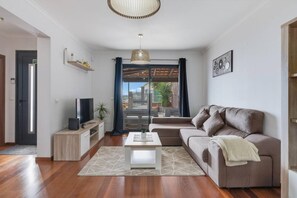 3 bedrooms, Internet - Casa do Lombo in Gaula (Santa Cruz)