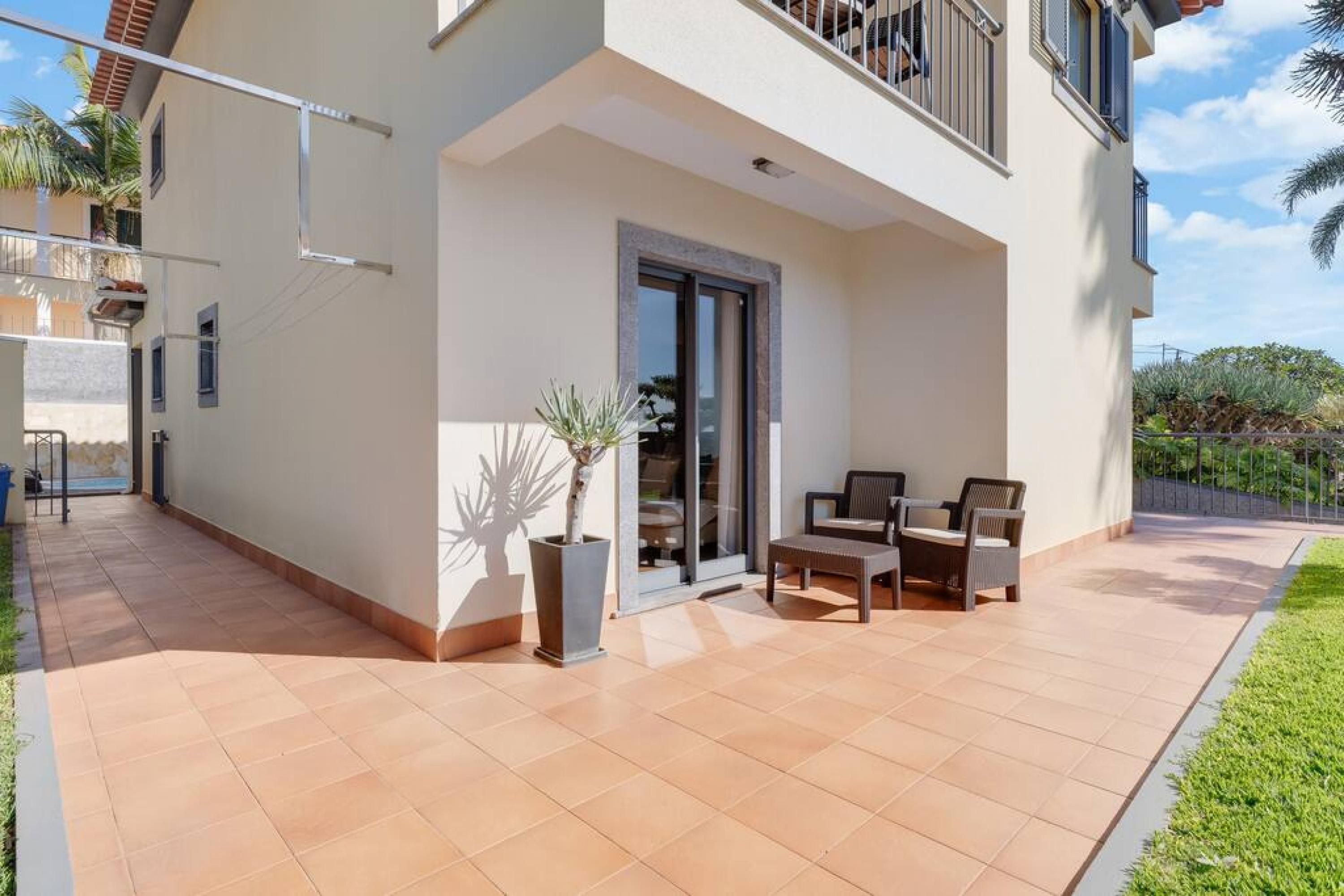 House | 3 bedrooms, soundproofing, iron/ironing board