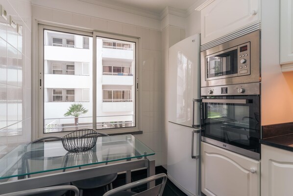 Apartment | 2 bedrooms, soundproofing, Internet