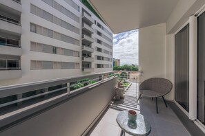Apartment | 2 bedrooms, soundproofing, Internet - Resid Ncia Costa do Sol (Funchal)