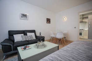 Studio - Forum Madeira Ocean View 4B (Funchal)