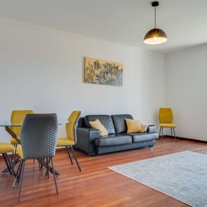 House | 2 bedrooms, Internet - Bela S o Tiago I in Funchal (Funchal)