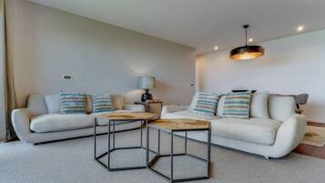 Apartment | 2 bedrooms, Internet