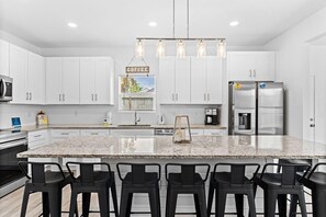 House, Multiple Beds (Illyrian Retreat) | Private kitchen | Oven, toaster - Illyrian Retreat (Miramar Beach)